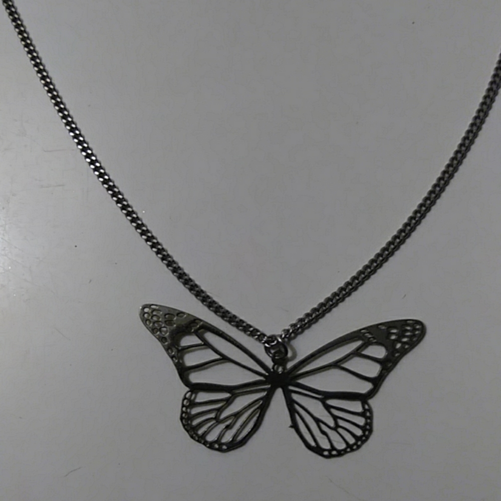 SALE! Vintage cut out beautiful Butterfly stainless steel necklace - Picture 2 of 8